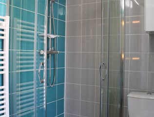 Le Mas du Bessin Chambre d'hôtes Salle de bain douche